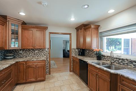 220 N Western Ave, Bartlett, IL 60103 photo 10
