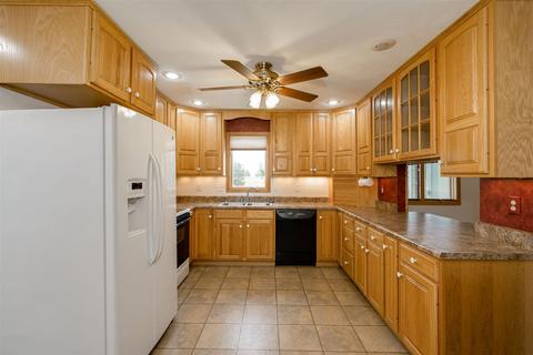 401 Sunset Dr, Colfax, IL 61728 photo 24