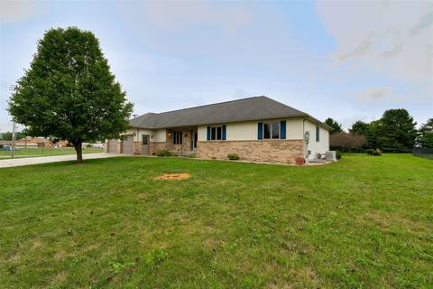 401 Sunset Dr, Colfax, IL 61728 photo 5