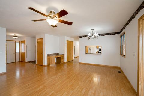 401 Sunset Dr, Colfax, IL 61728 photo 18