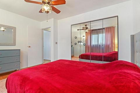 466 Buckeye Dr, Wheeling, IL 60090 photo 16