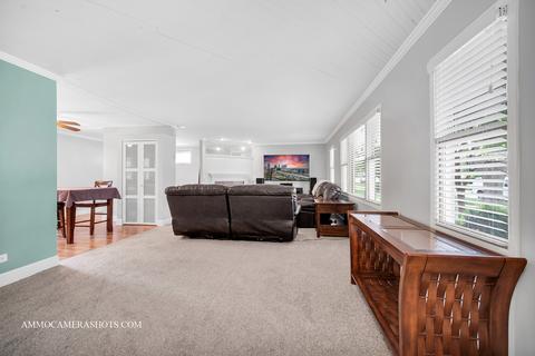 665 Flagstaff Ln, Hoffman Estates, IL 60169 photo 6