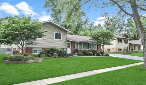 665 Flagstaff Ln, Hoffman Estates, IL 60169 photo 1