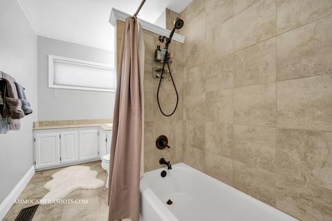 665 Flagstaff Ln, Hoffman Estates, IL 60169 photo 15