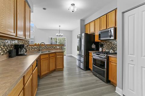 7007 Creekside Dr, Plainfield, IL 60586 photo 8