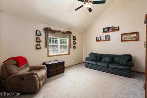 2066 Riverside Dr, Plainfield, IL 60586 photo 5
