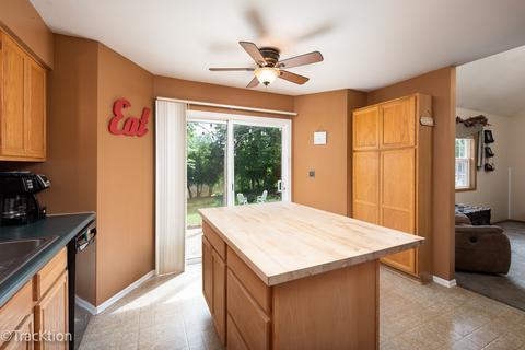 2066 Riverside Dr, Plainfield, IL 60586 photo 8