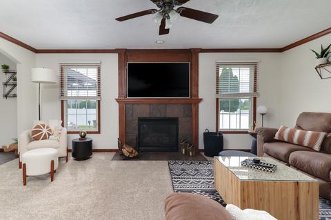1609 Myra Ln, Bloomington, IL 61704 photo 9