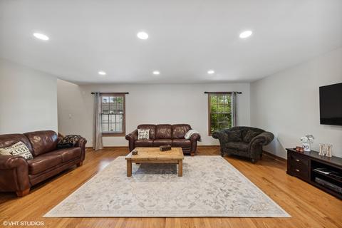 2602 Sigwalt St, Rolling Meadows, IL 60008 photo 6