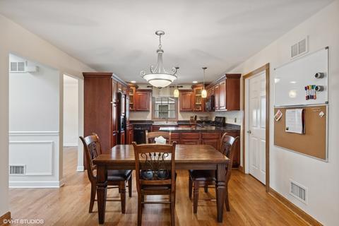 2602 Sigwalt St, Rolling Meadows, IL 60008 photo 5