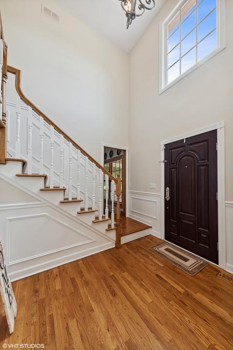 2602 Sigwalt St, Rolling Meadows, IL 60008 photo 3