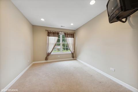 2602 Sigwalt St, Rolling Meadows, IL 60008 photo 11
