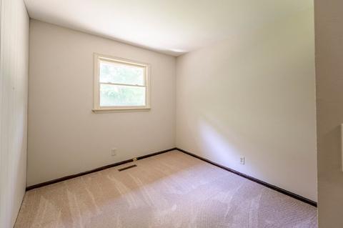 1103 Oeffling Dr, Johnsburg, IL 60051 photo 6