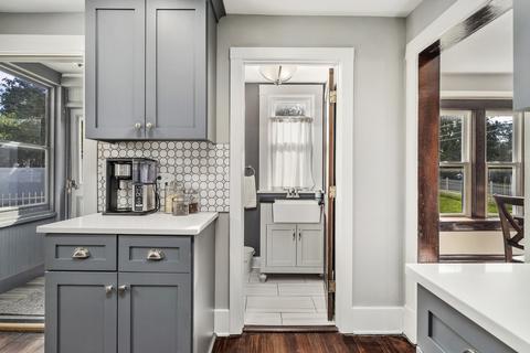 204 E 2nd St, Lockport, IL 60441 photo 8