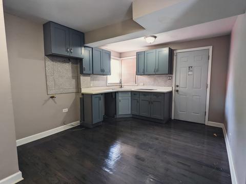9129 S Perry Ave, Chicago, IL 60620 photo 5
