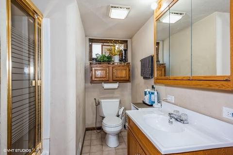 616 Harrison St, Elgin, IL 60120 photo 13