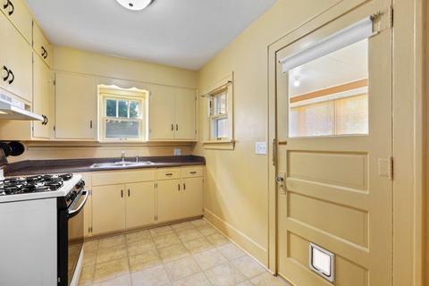 1015 Carr St, Elgin, IL 60123 photo 9