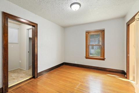 1015 Carr St, Elgin, IL 60123 photo 12
