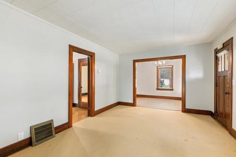 1015 Carr St, Elgin, IL 60123 photo 6