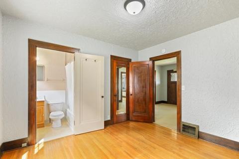 1015 Carr St, Elgin, IL 60123 photo 13