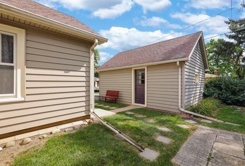 1015 Carr St, Elgin, IL 60123 photo 25