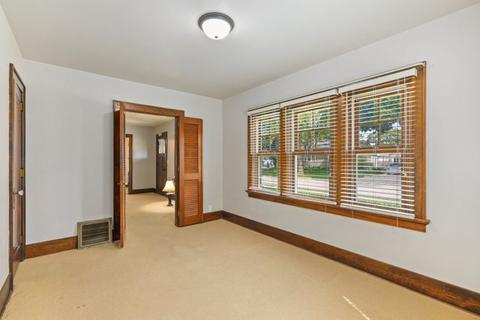 1015 Carr St, Elgin, IL 60123 photo 16