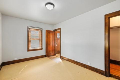 1015 Carr St, Elgin, IL 60123 photo 17