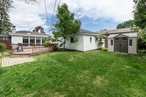 838 E Grant Dr, Des Plaines, IL 60016 photo 17