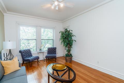 1233 E 53rd St #3, Chicago, IL 60615 photo 4