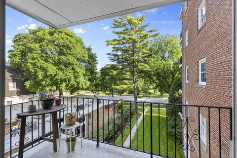 2425 Central St #3B, Evanston, IL 60201 photo 16