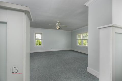 727 E Main St, Ottawa, IL 61350 photo 6