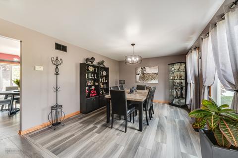 7006 Astoria Dr, Plainfield, IL 60586 photo 5