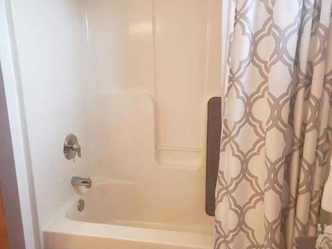5702 Greenview Rd, Oakwood Hills, IL 60013 photo 16