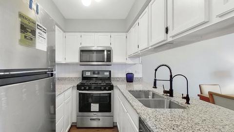 474 Nicole Dr #4B, Bartlett, IL 60103 photo 4