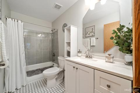 2103 Wesmere Lakes Dr, Plainfield, IL 60586 photo 19