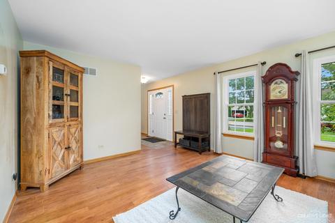 2103 Wesmere Lakes Dr, Plainfield, IL 60586 photo 4