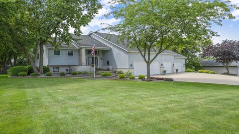 4423 E Ridgeview Ln, Byron, IL 61010 photo 1