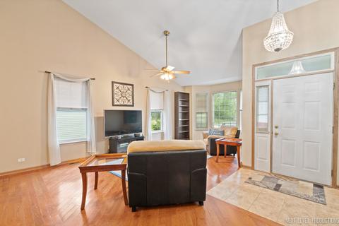 11604 S Olympic Dr, Plainfield, IL 60585 photo 6
