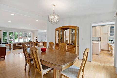 2918 Cherry Ln, Northbrook, IL 60062 photo 5