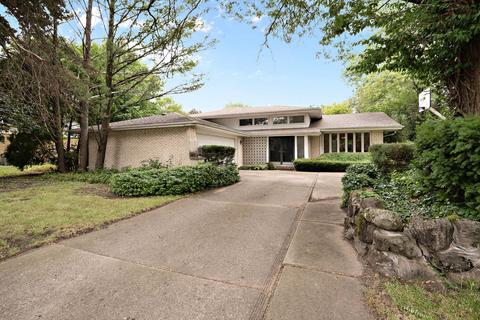 2918 Cherry Ln, Northbrook, IL 60062 photo 1