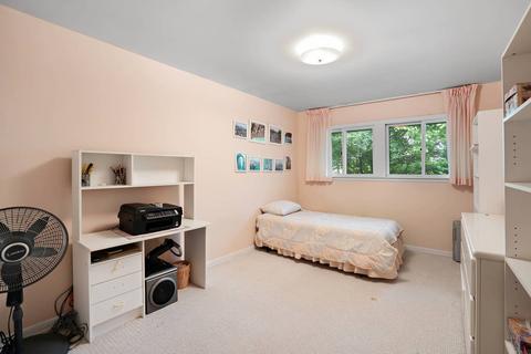 2918 Cherry Ln, Northbrook, IL 60062 photo 14