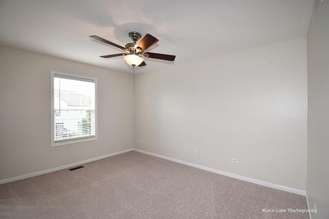 1272 Bradley Cir, Elgin, IL 60120 photo 20