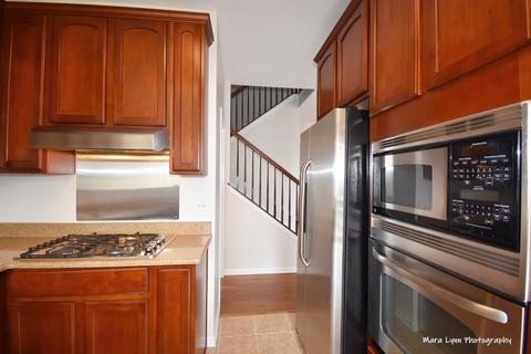 1272 Bradley Cir, Elgin, IL 60120 photo 14
