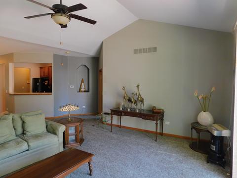 1621 Captiva Dr, Aurora, IL 60504 photo 5