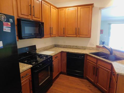 1621 Captiva Dr, Aurora, IL 60504 photo 4