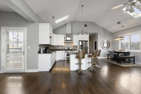 471 E Bowen Ave #4, Chicago, IL 60653 photo 11