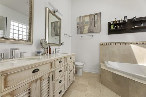 471 E Bowen Ave #4, Chicago, IL 60653 photo 28