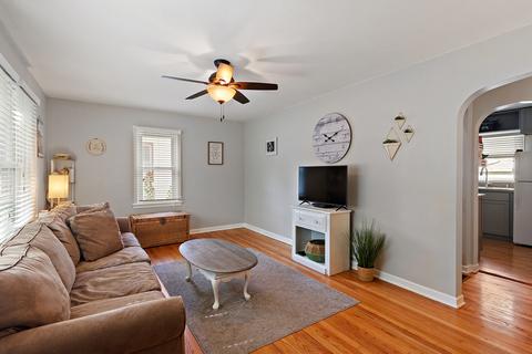 1085 S 8th Ave, Kankakee, IL 60901 photo 3