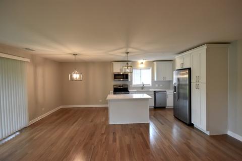 215 Windsor Ln #D, Willowbrook, IL 60527 photo 7