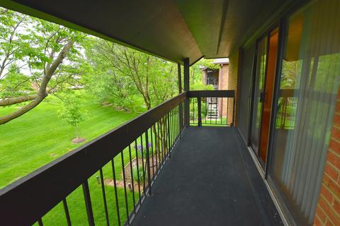 215 Windsor Ln #D, Willowbrook, IL 60527 photo 19
